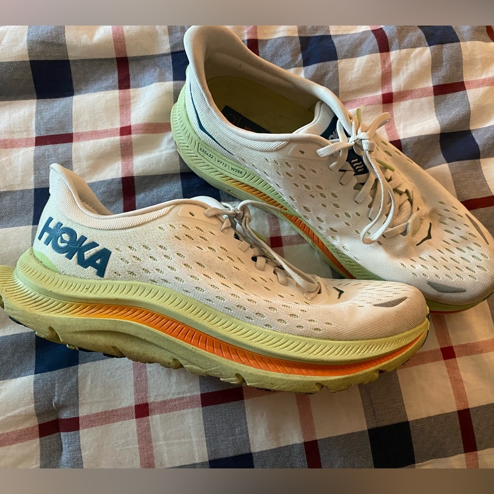 HOKA Kawana men’s size 10 - Excellent Used Condition!